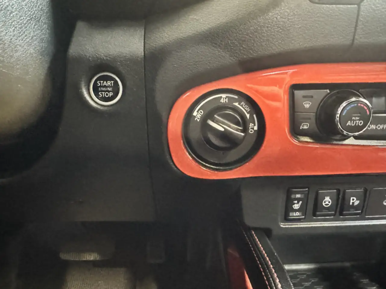 Nissan Frontier снимка Nissan Frontier