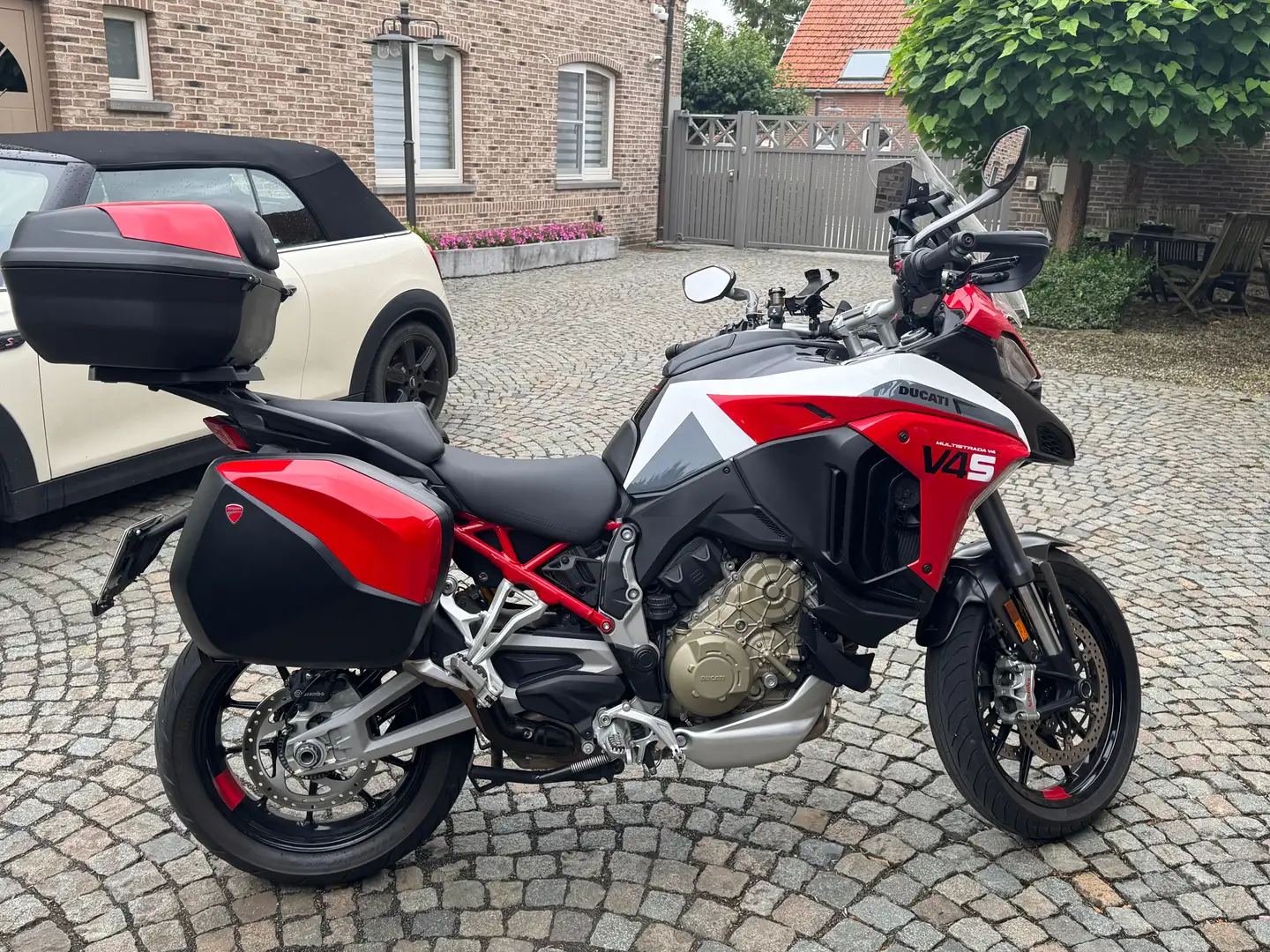 Ducati Multistrada V4 S Червоний - 1