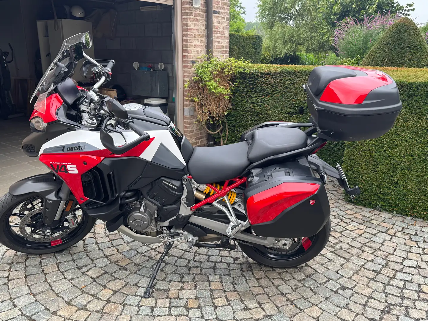 Ducati Multistrada V4 S Червоний - 2
