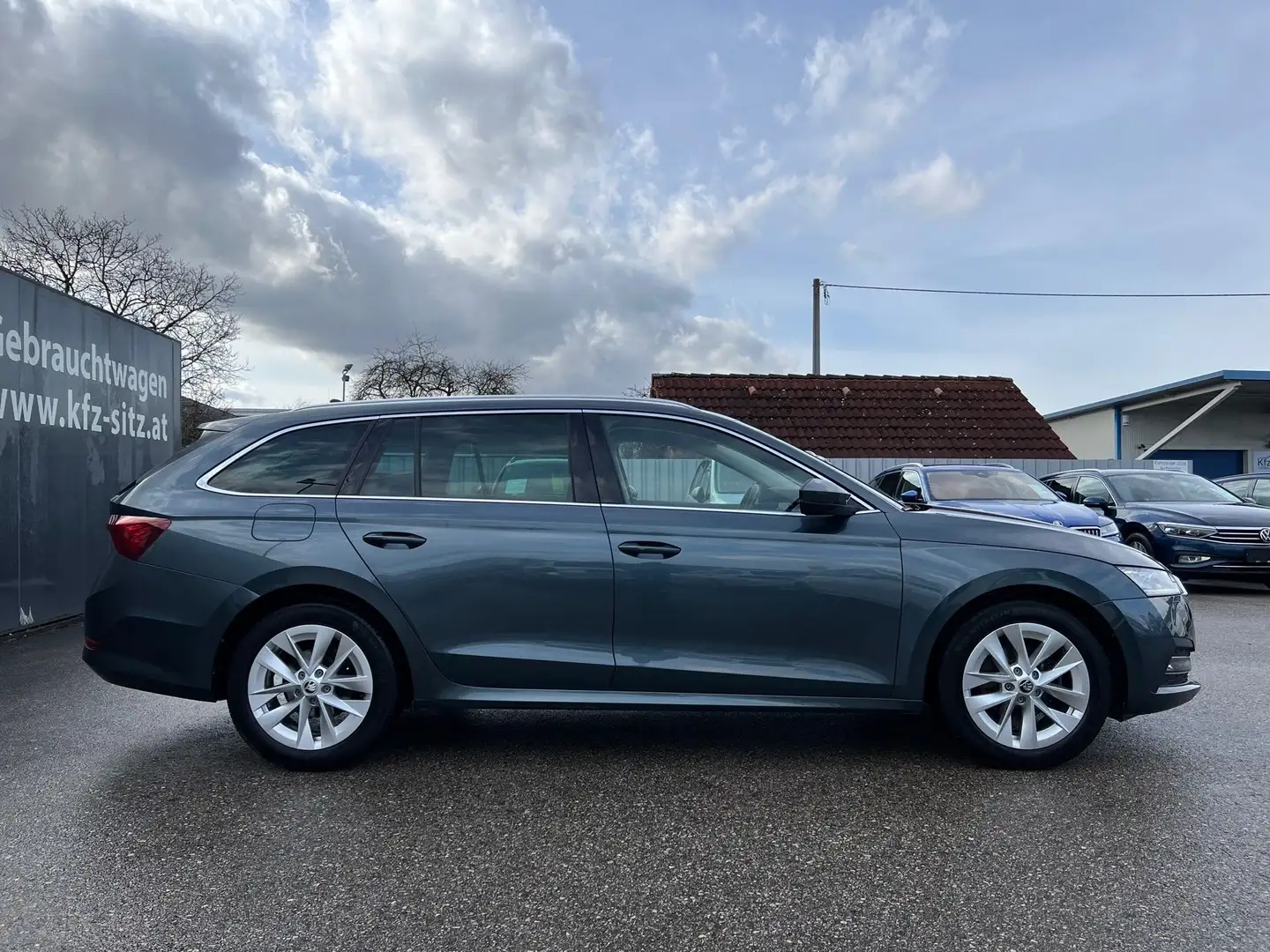 Skoda Octavia Combi 1,0 TSI | AHK*ACC*SZHZ Grau - 2