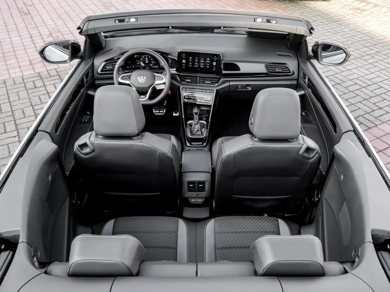 Volkswagen T-Roc Cabriolet R-Line 1.5 TSI DSG Black LED+ AHK Kamera 10