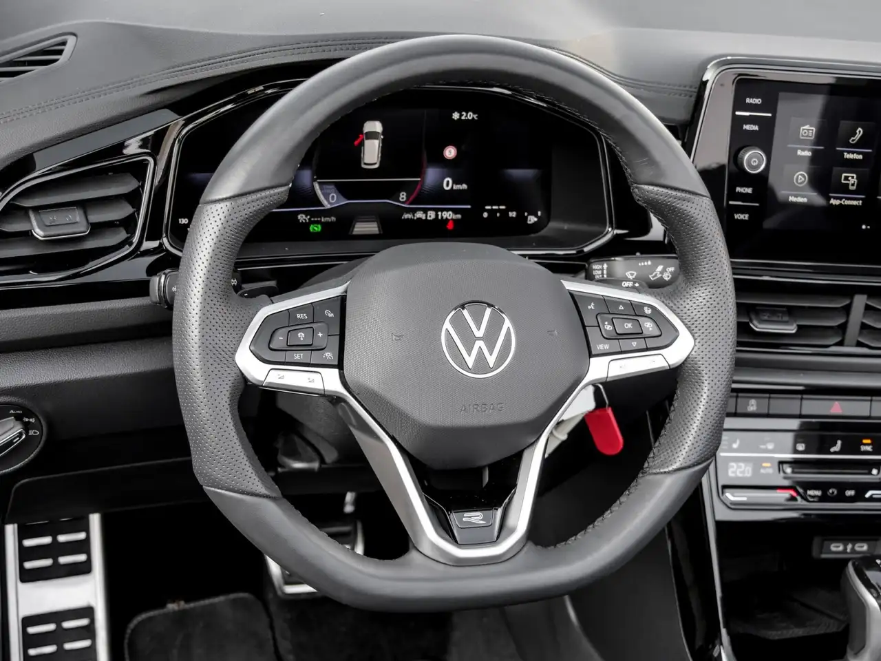 Volkswagen T-Roc Cabriolet R-Line 1.5 TSI DSG Black LED+ AHK Kamera 7