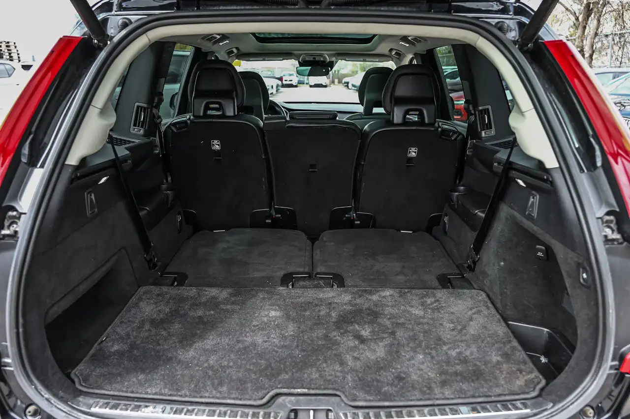 Volvo XC90 снимка Volvo XC90
