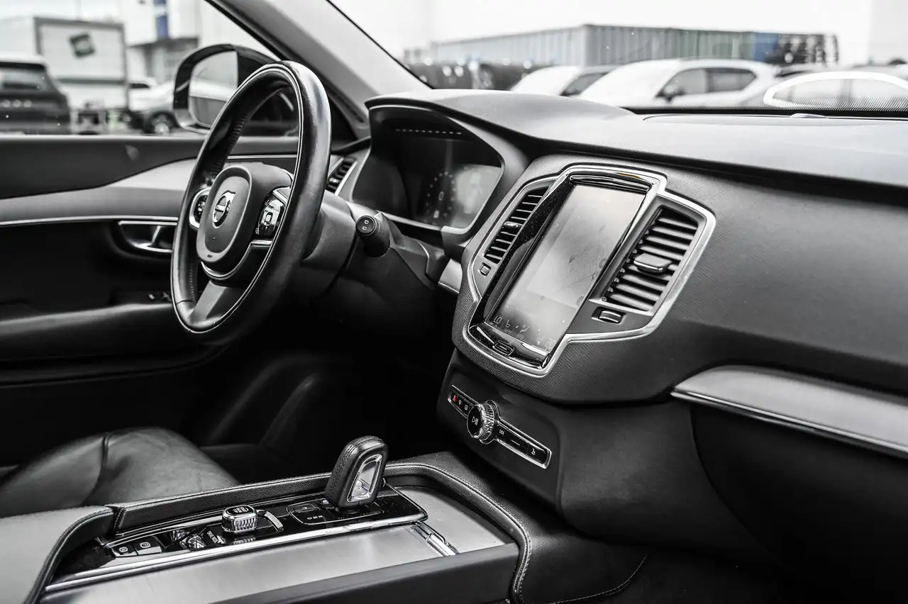Volvo XC90 снимка Volvo XC90