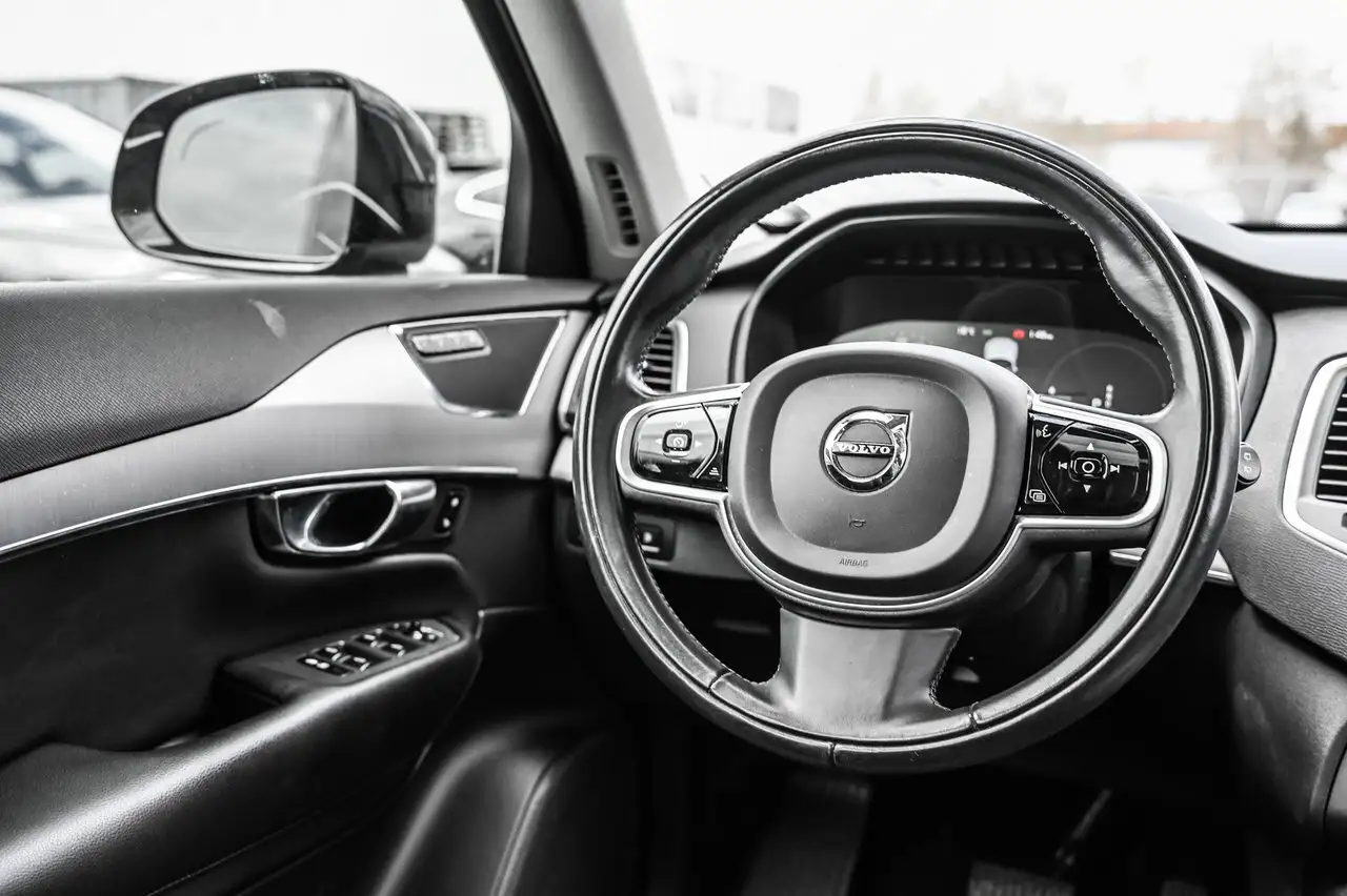 Volvo XC90 снимка Volvo XC90
