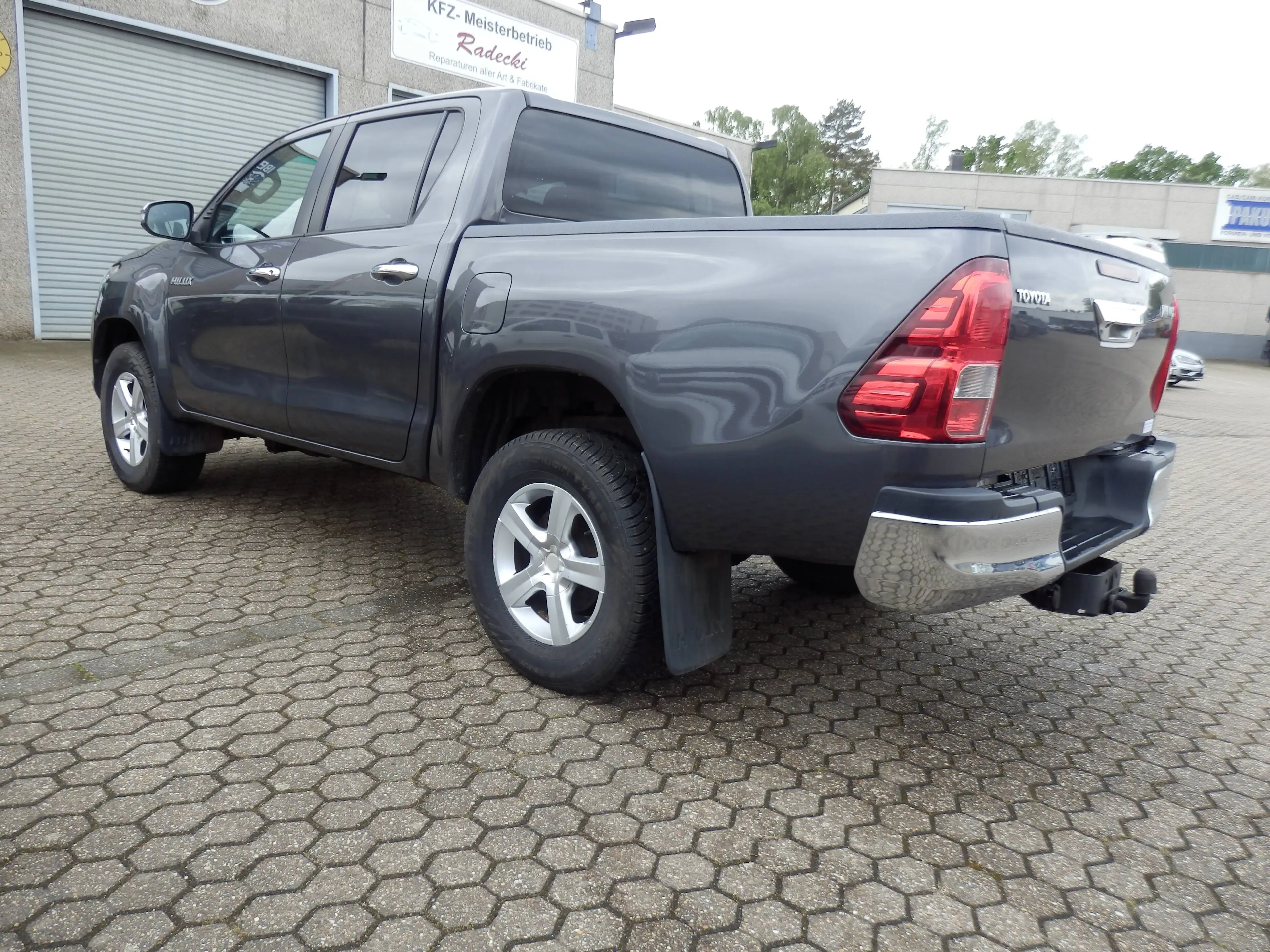 Toyota Hilux Double Cab Duty 4x4, Automatik, Cool Paket, Sitzheizung, Navigation, Klima, AHK, Scheckheft — photo 10