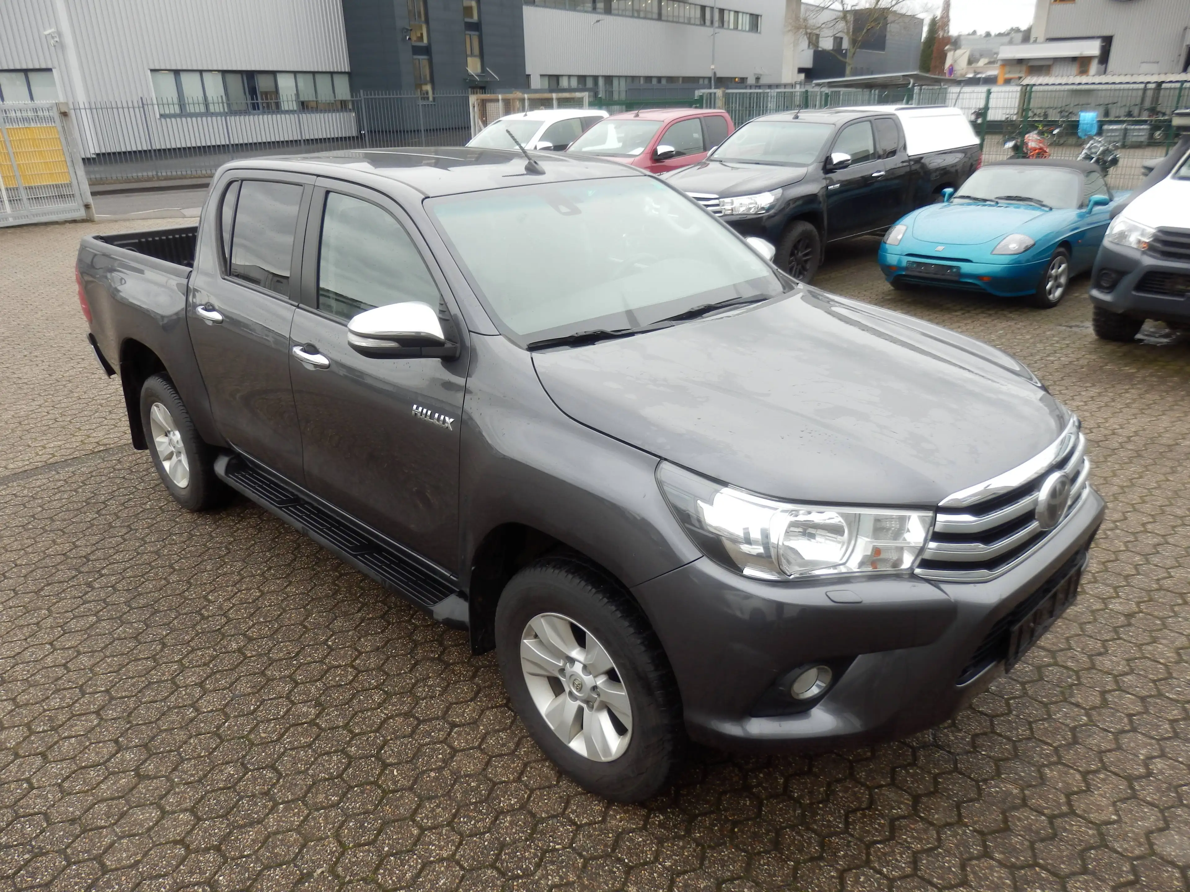 Toyota Hilux Double Cab Duty 4x4, Automatik, Cool Paket, Sitzheizung, Navigation, Klima, AHK, Scheckheft