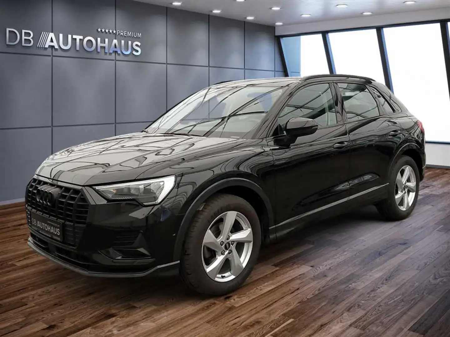 Audi Q3 advanced 35 1.5 TFSI Negro - 1