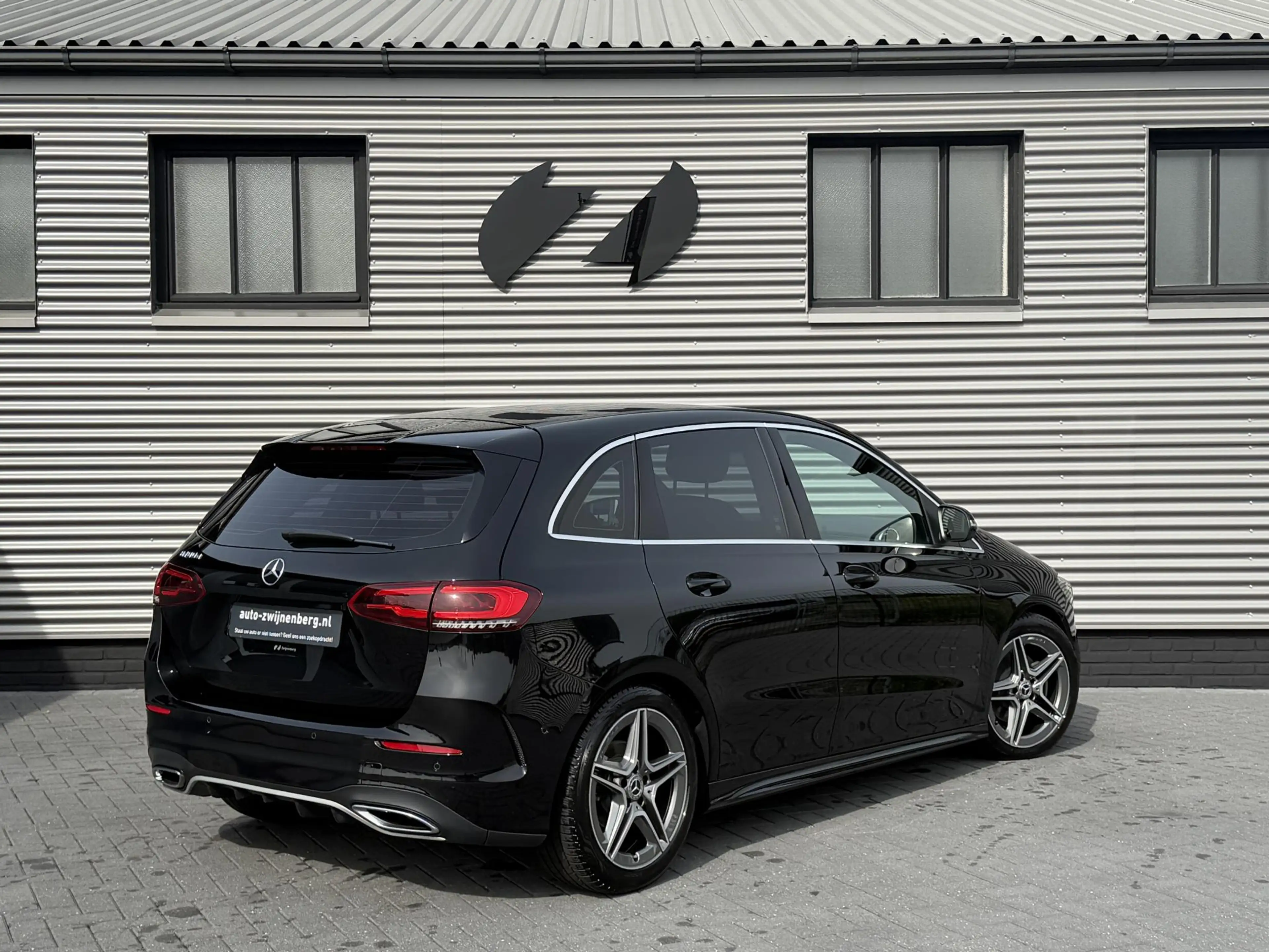 Mercedes-Benz B 180 180d Business Solution AMG | Cruise | Carplay | — photo 18