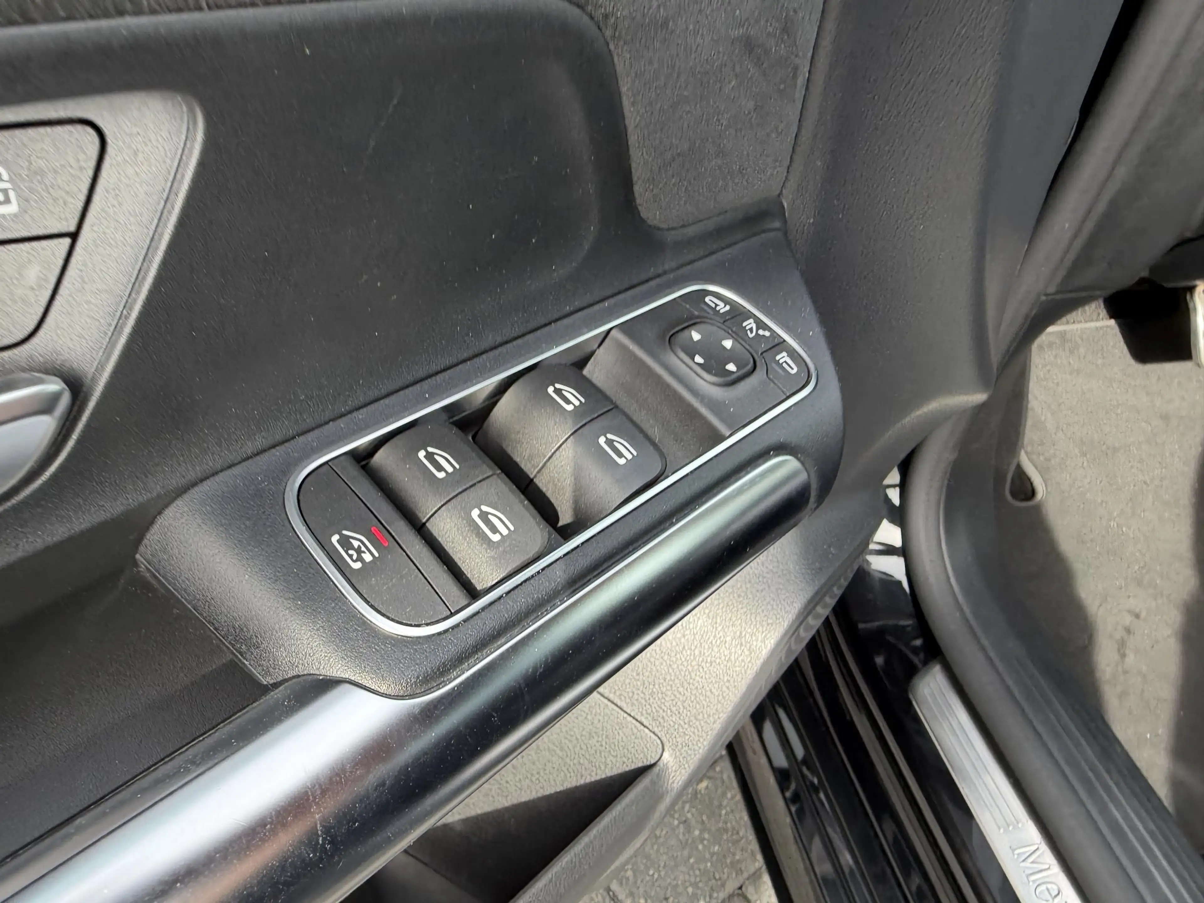 Mercedes-Benz B 180 180d Business Solution AMG | Cruise | Carplay | — photo 7