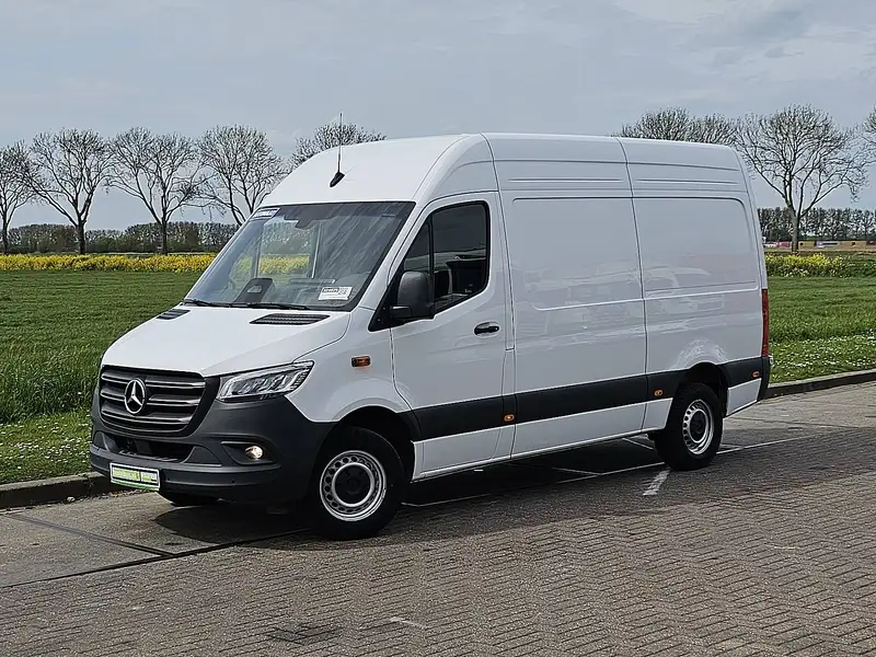 MERCEDES-BENZ Clasa C