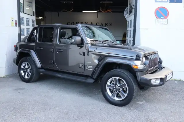 Jeep Wrangler view 4
