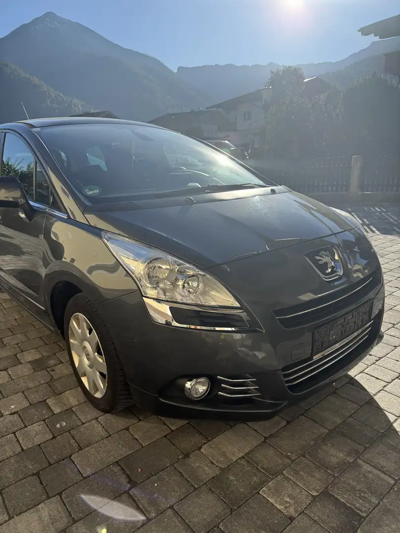 Peugeot 5008 HDI FAP 110 Family - 1