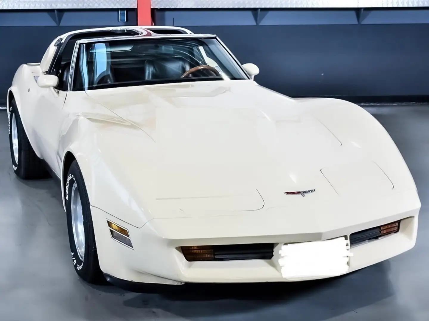 Chevrolet Corvette C3 V8 5.7L Targa T-Top Prête à immatriculer Beige - 2