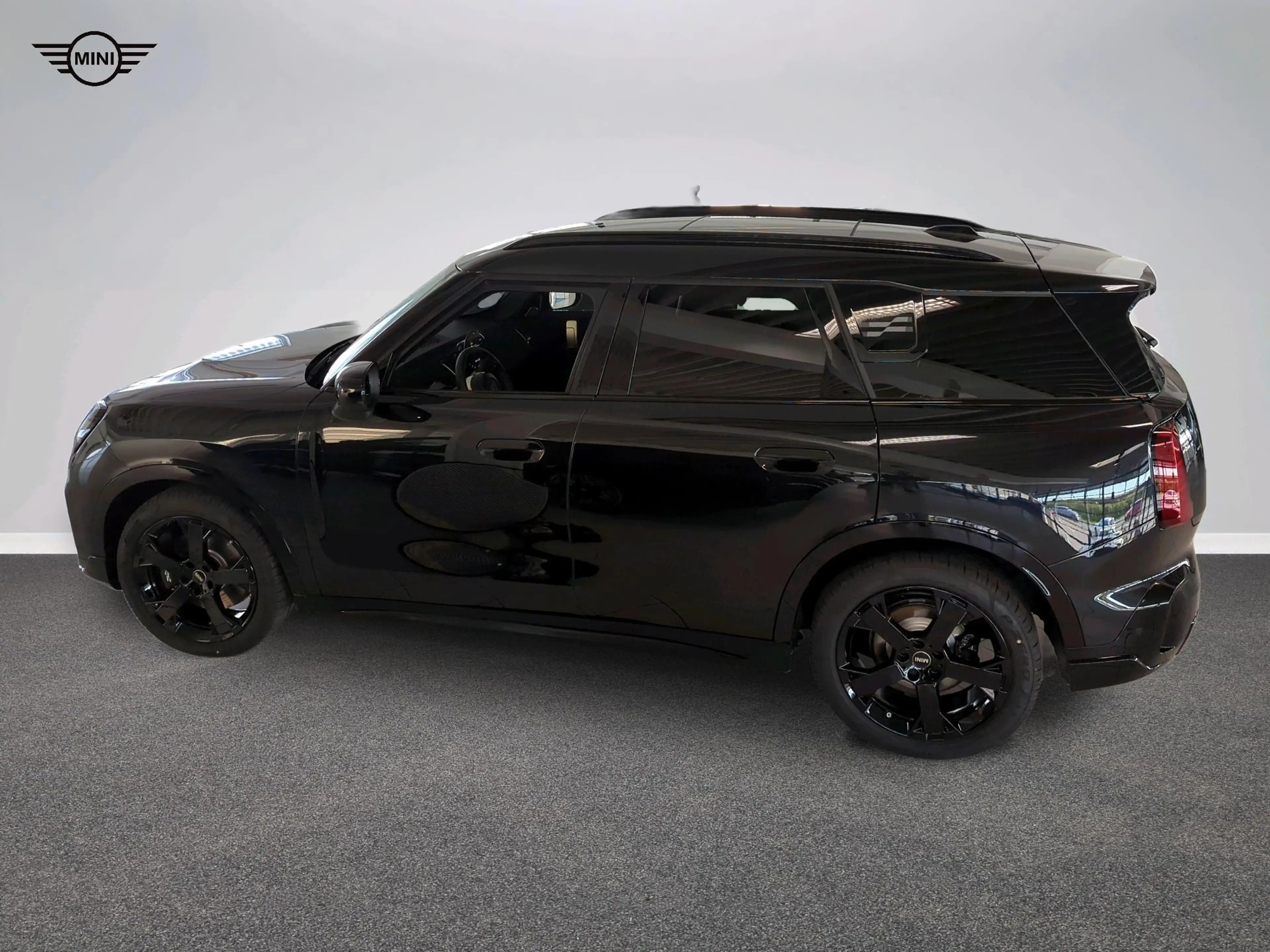 MINI Countryman D John Cooper Works Trim — photo 3