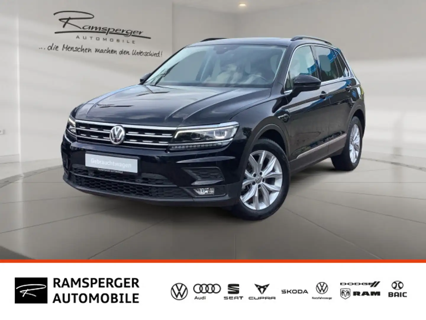 Volkswagen Tiguan 1.5 TSI DSG Comfortline ACC LED Navi PDC Zwart - 1