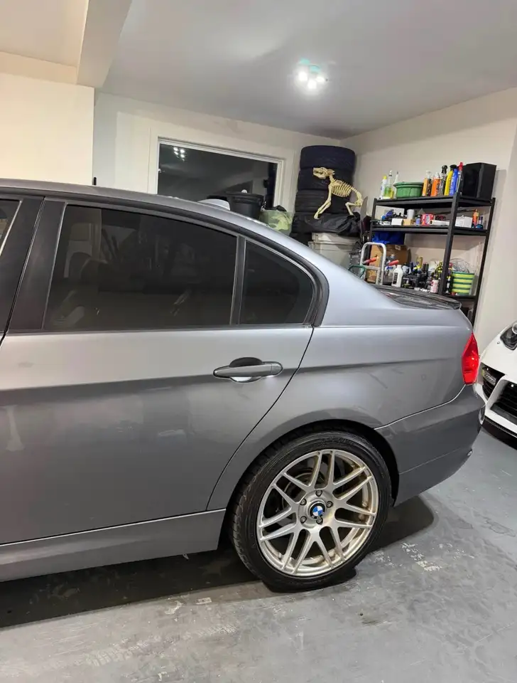 BMW 3 Series снимка BMW 3 Series