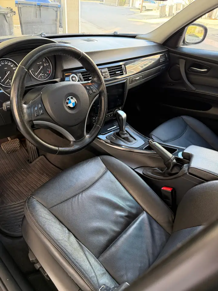 BMW 3 Series снимка BMW 3 Series