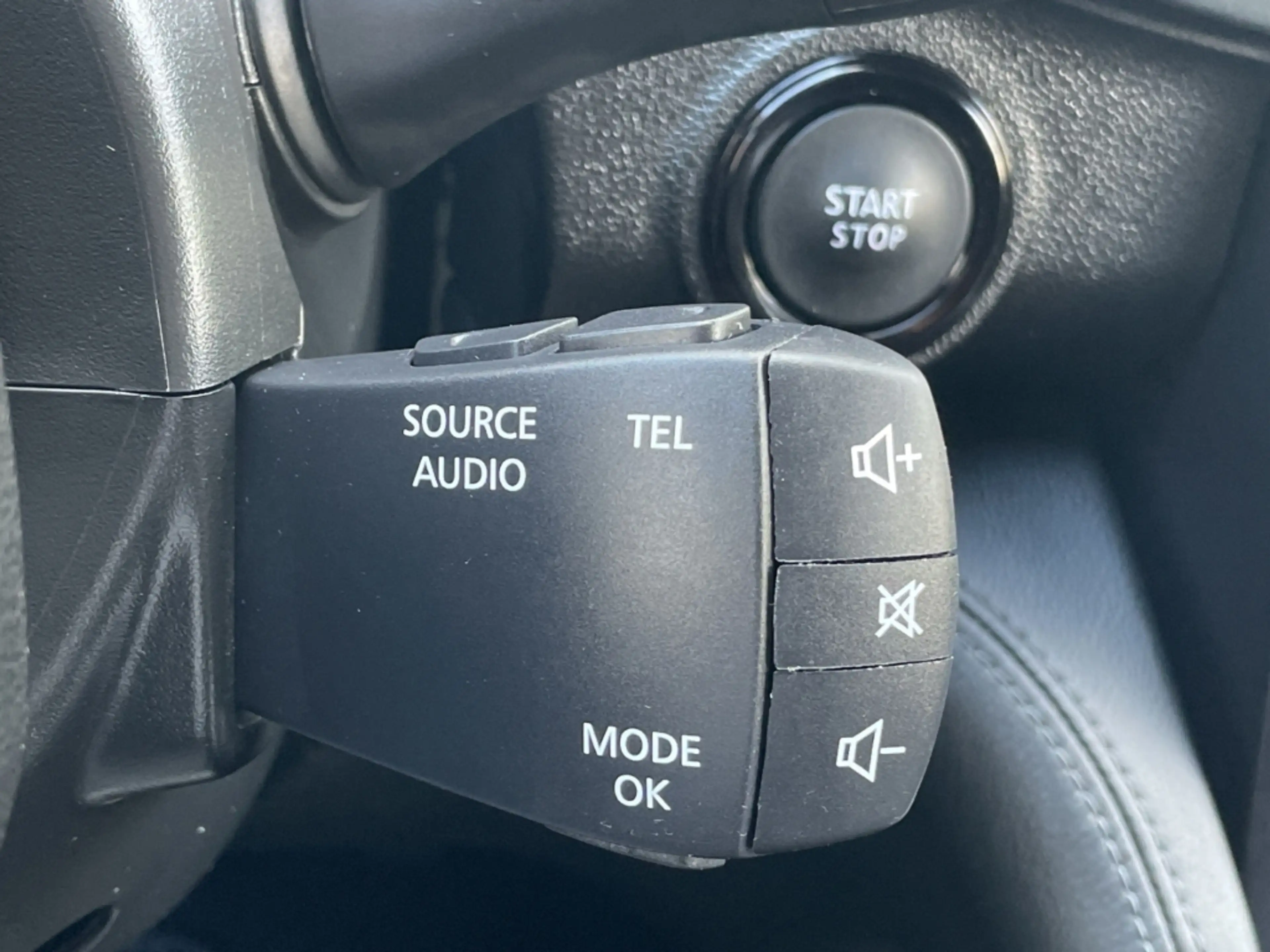 Renault Koleos TCe Initiale Paris Pano/Kamera/Bose/Navi/el.Heckkl — photo 13