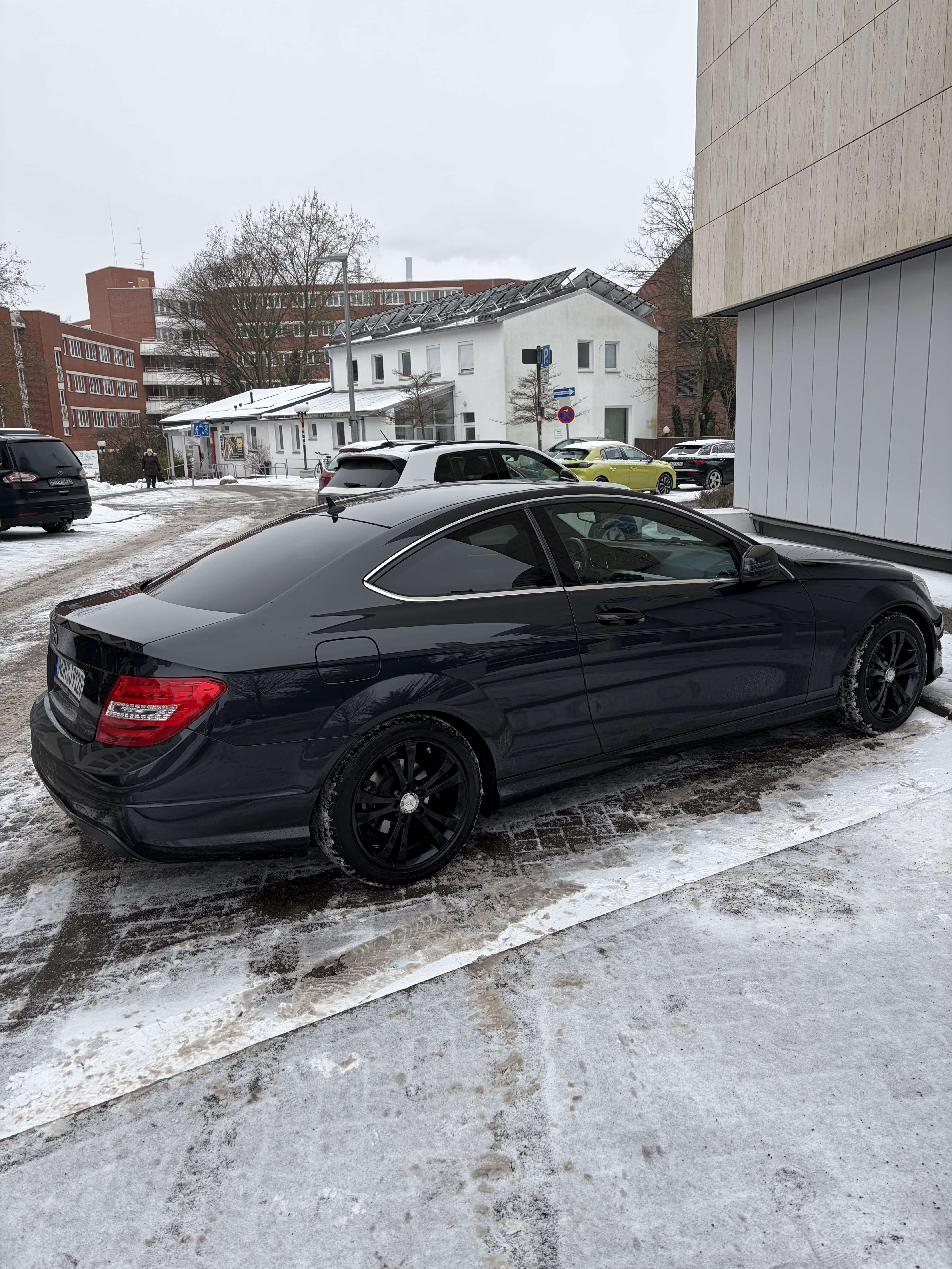Second hand Mercedes Benz C-Class 180