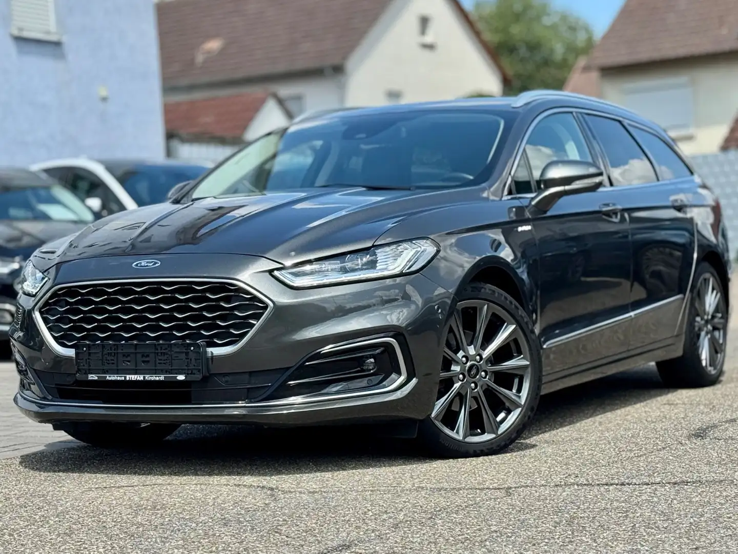 Ford Mondeo Turnier 2.0 EcoBlue Aut. VIGNALE ACC|LED Grau - 1