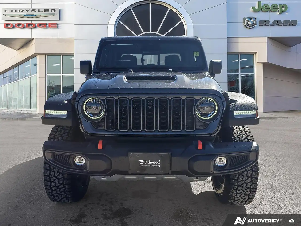Jeep Gladiator снимка Jeep Gladiator