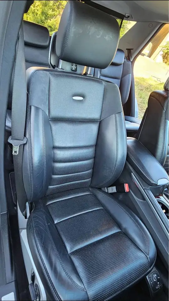 Mercedes-Benz M-Class снимка Mercedes-Benz M-Class