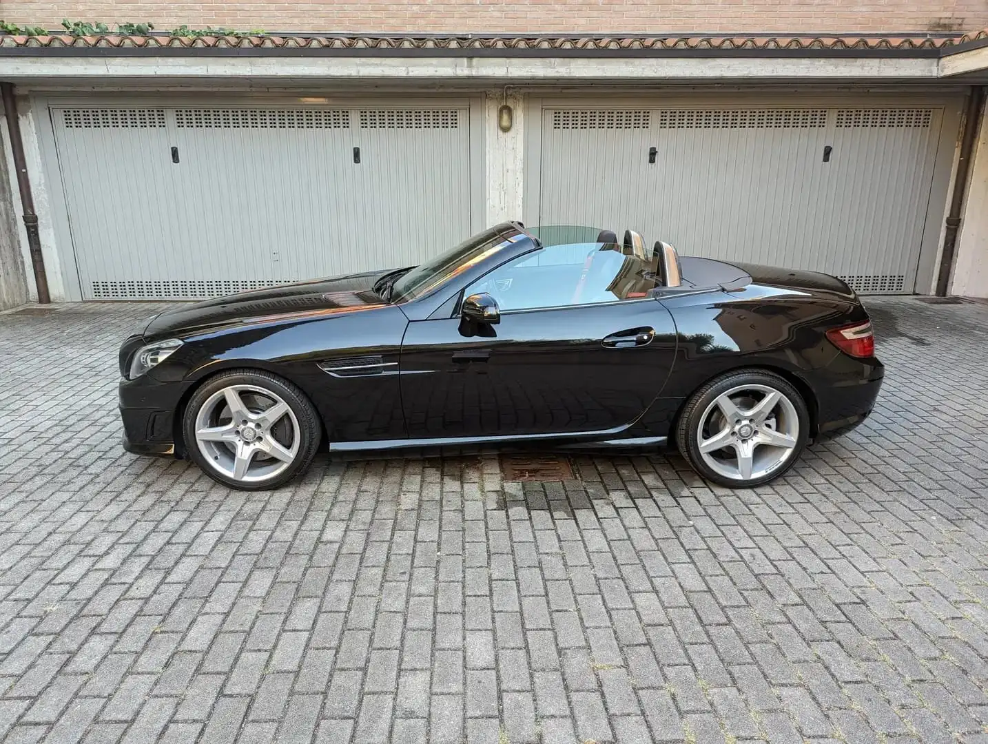 Mercedes-Benz SLK 250 SLK 250 (cgi be) Sport auto Negru - 2