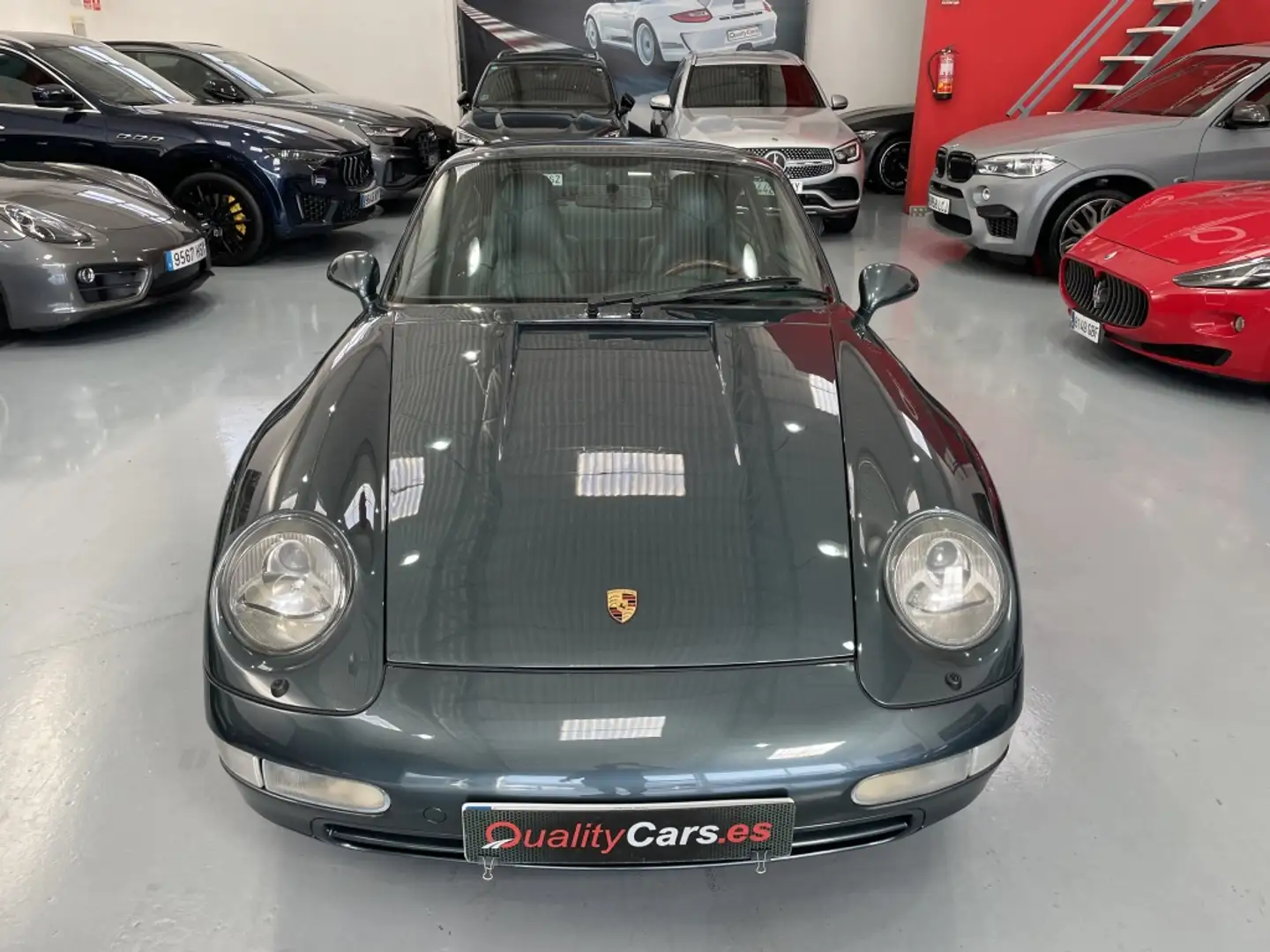 Porsche 911 Carrera 4 Coupé Vert - 2