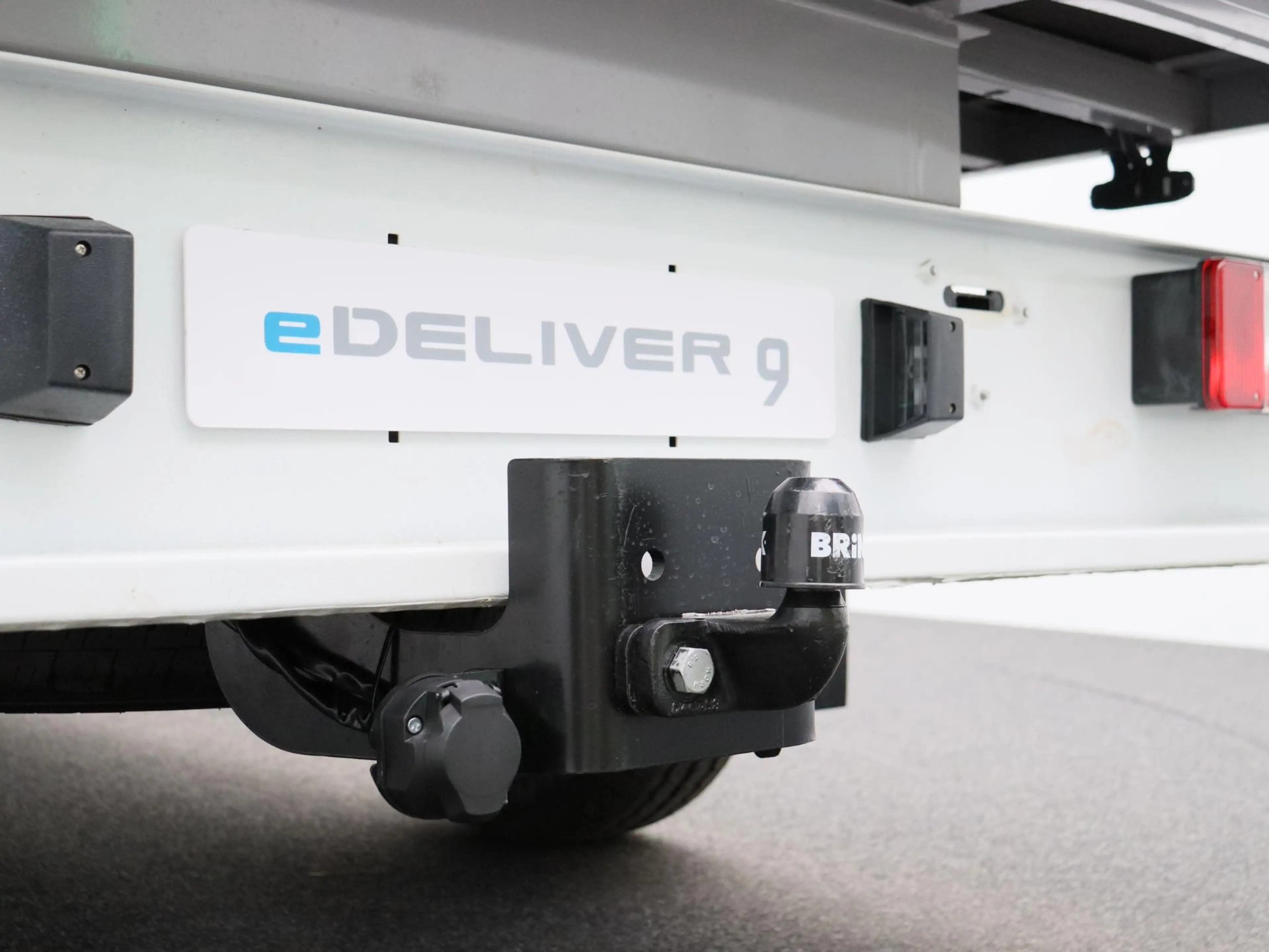Maxus eDeliver 9 L3 65 kWh Cityworker Open laadbak 380 CM x 209 CM — photo 12