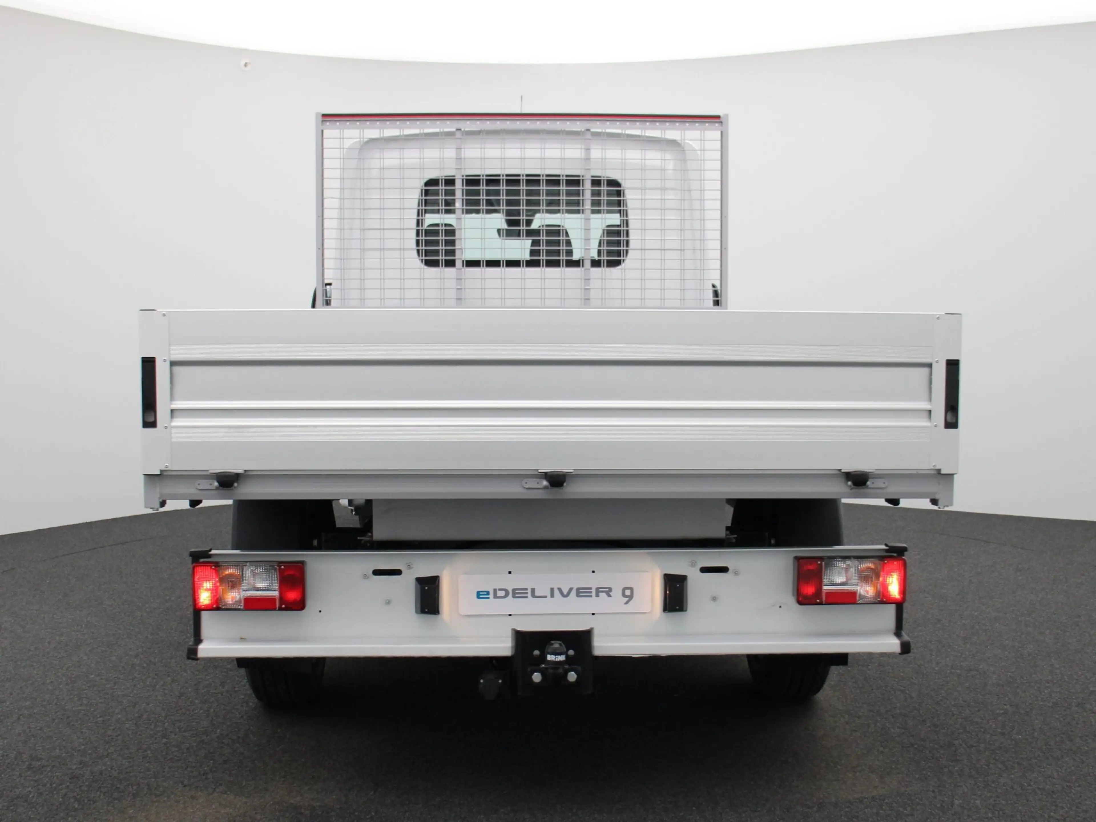 Maxus eDeliver 9 L3 65 kWh Cityworker Open laadbak 380 CM x 209 CM — photo 5