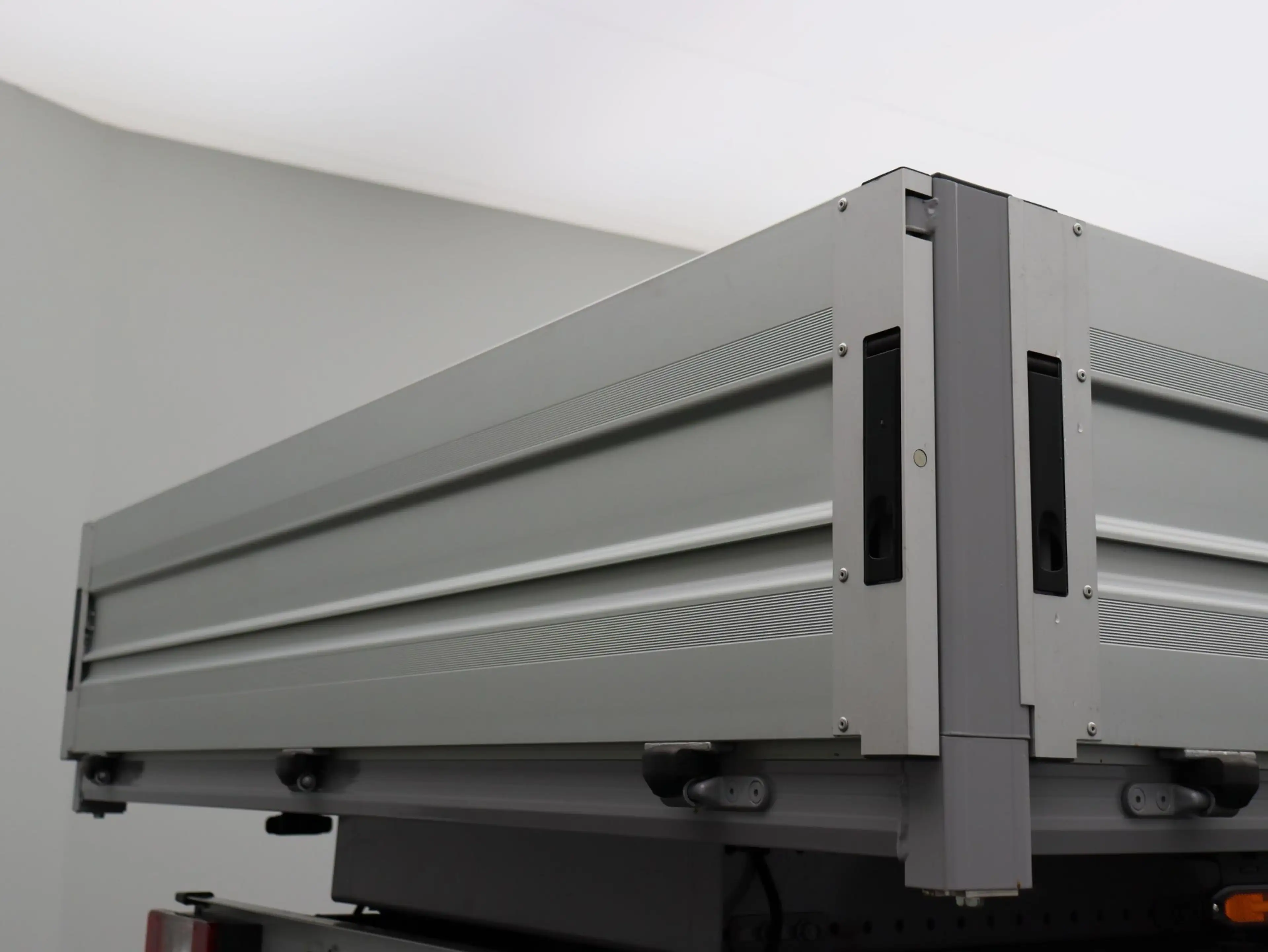 Maxus eDeliver 9 L3 65 kWh Cityworker Open laadbak 380 CM x 209 CM — photo 11