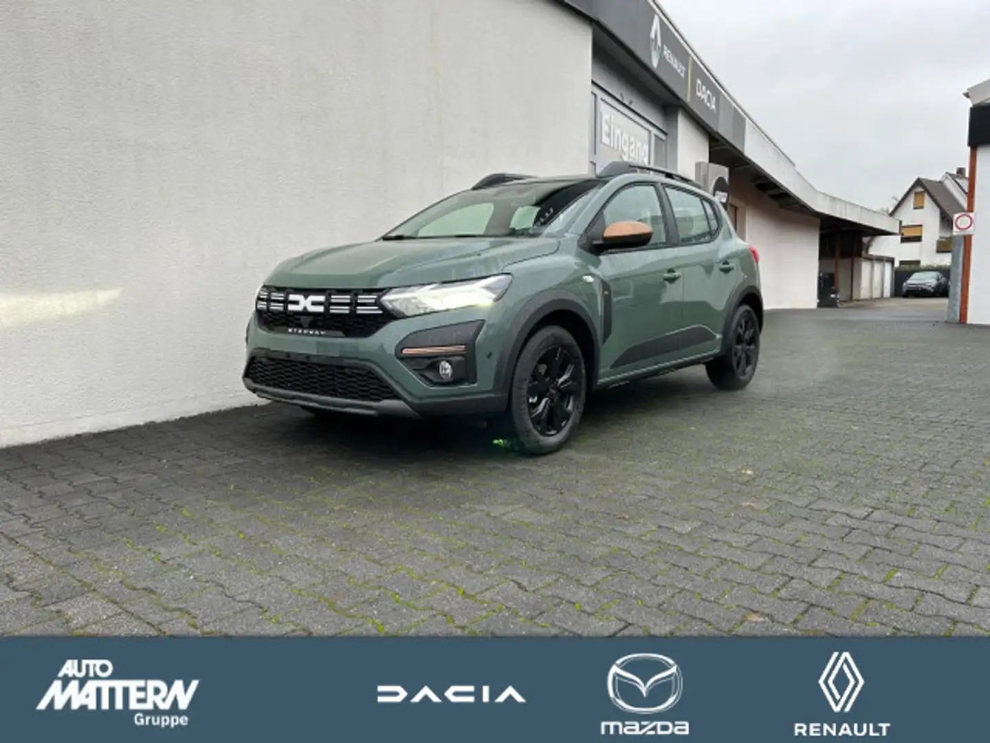 Dacia Sandero III Stepway Extreme TCe 110 Grau - 1