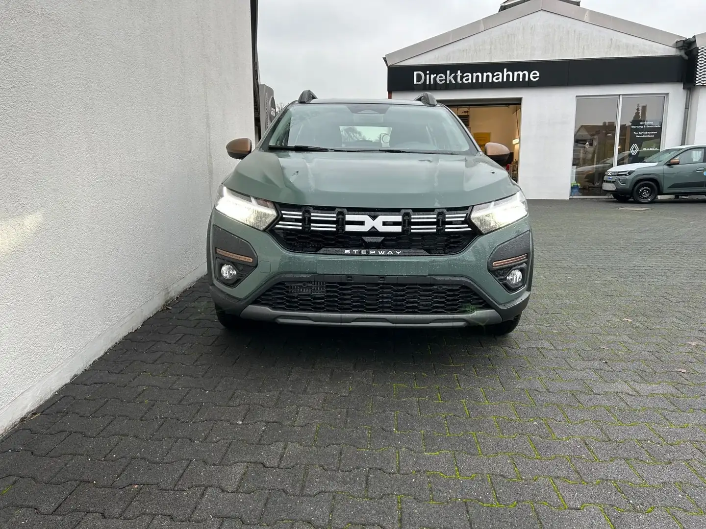 Dacia Sandero III Stepway Extreme TCe 110 Grau - 2