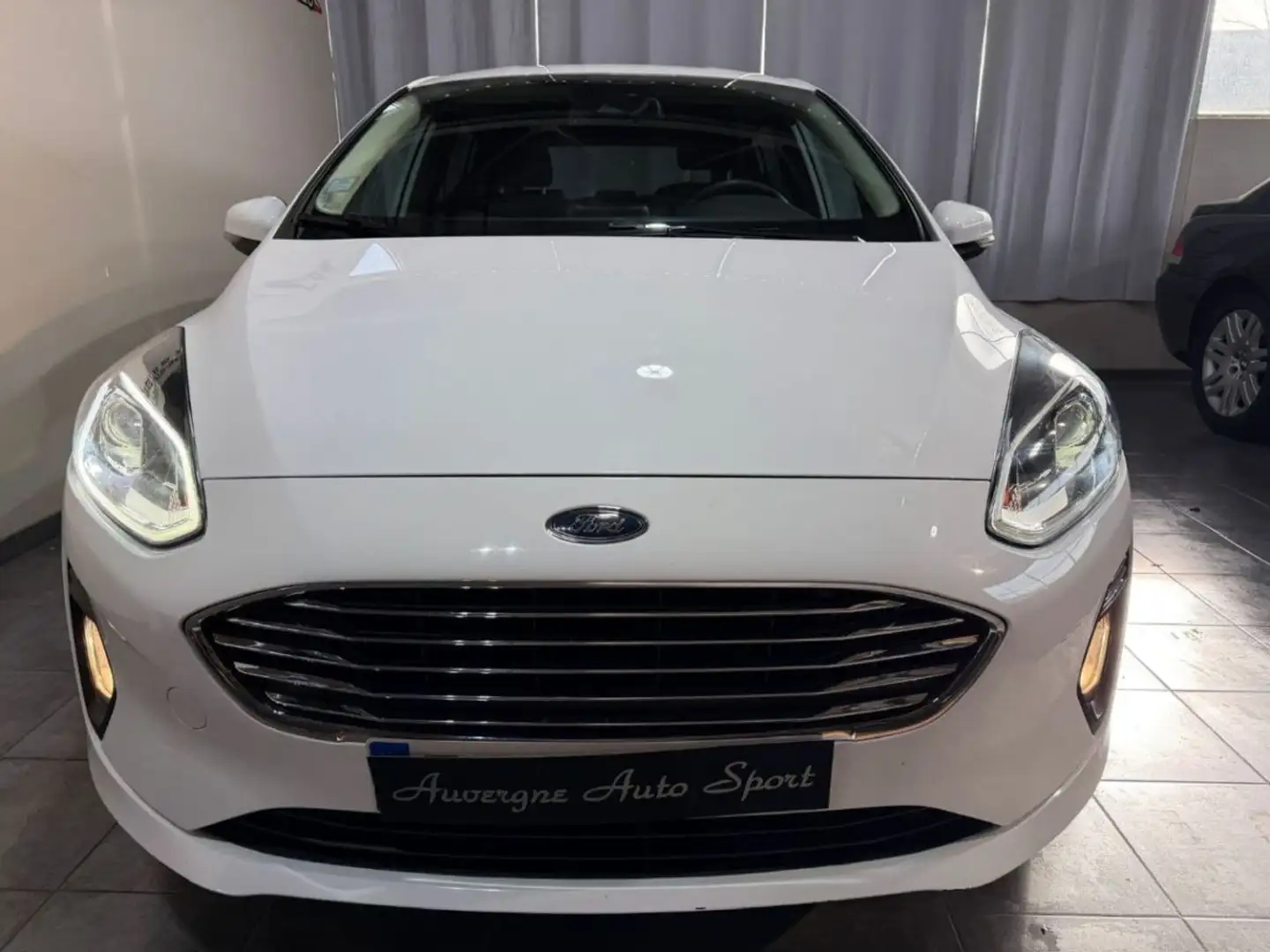 Ford Fiesta 1.0 ECOBOOST 125 MHEV TITANIUM Blanc - 2