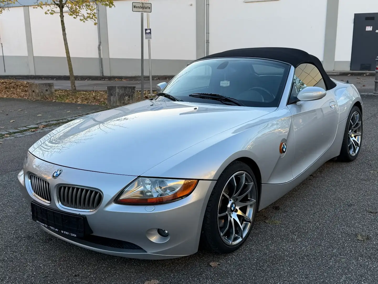 BMW Z4 Roadster 3.0i TÜV NEU/XENON/LEDER/SHZ/KLIMA/ Silber - 1