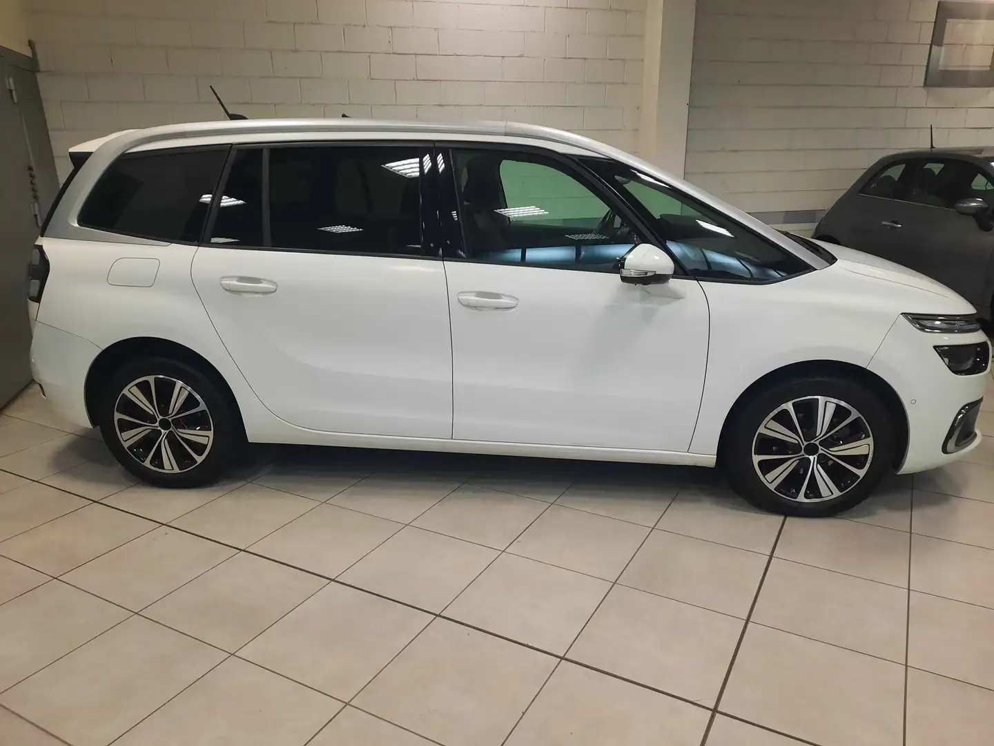 Citroen Grand C4 Picasso C4 Grand Picasso 1.6 bluehdi Shine s Negro - 2