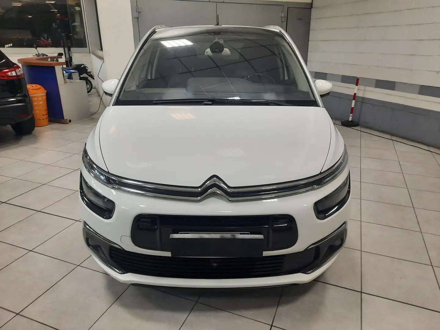 Citroen Grand C4 Picasso C4 Grand Picasso 1.6 bluehdi Shine s Negro - 1