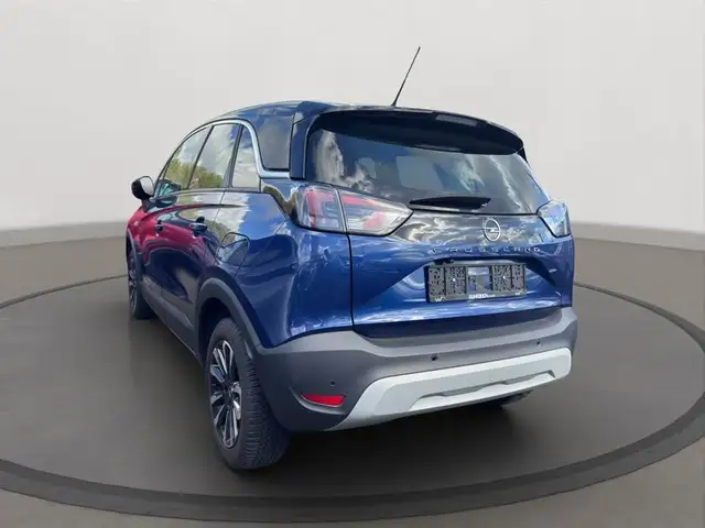 Opel Crossland view 3
