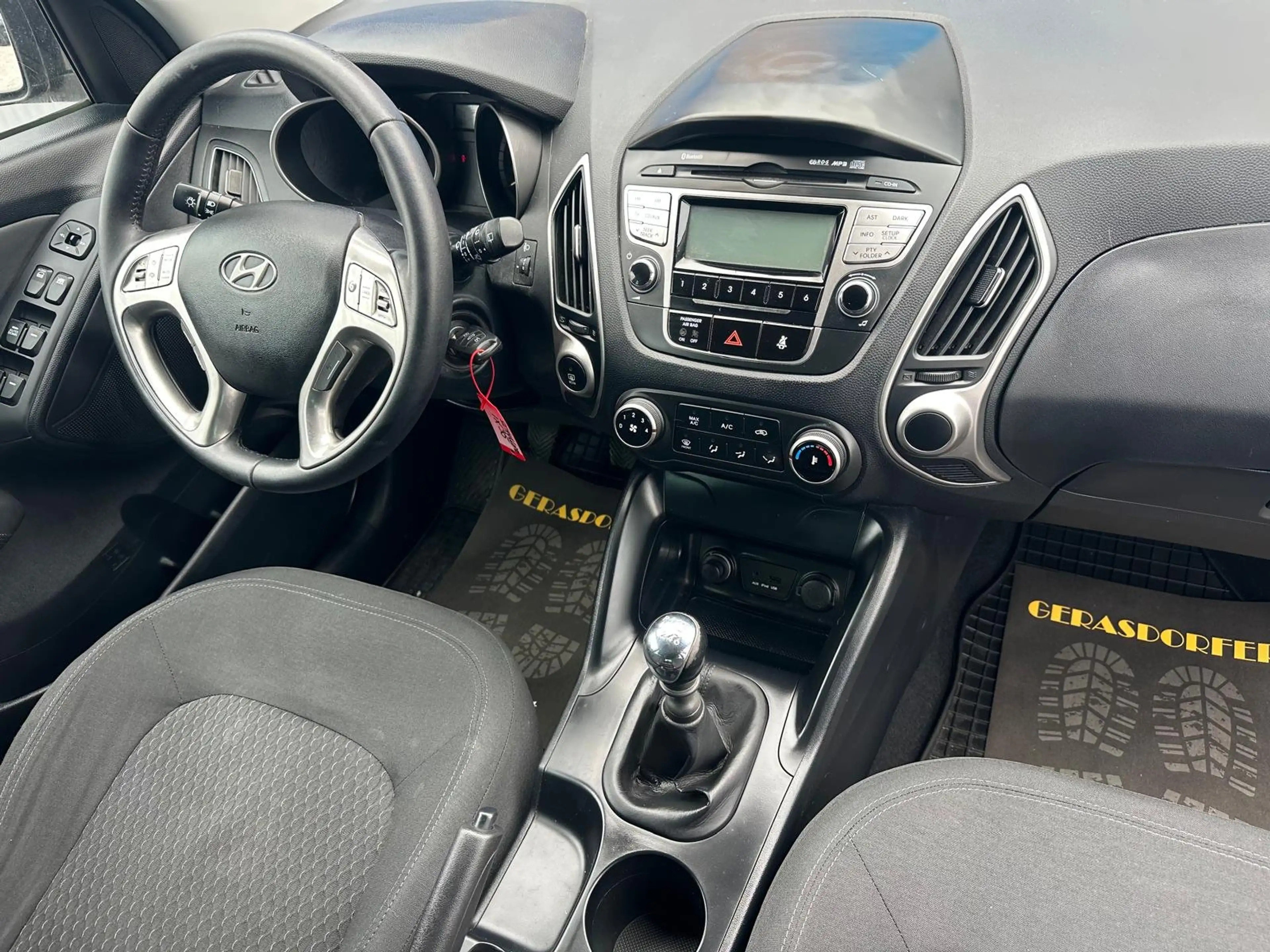 Hyundai iX35 2.0CRDI Comfort — photo 12