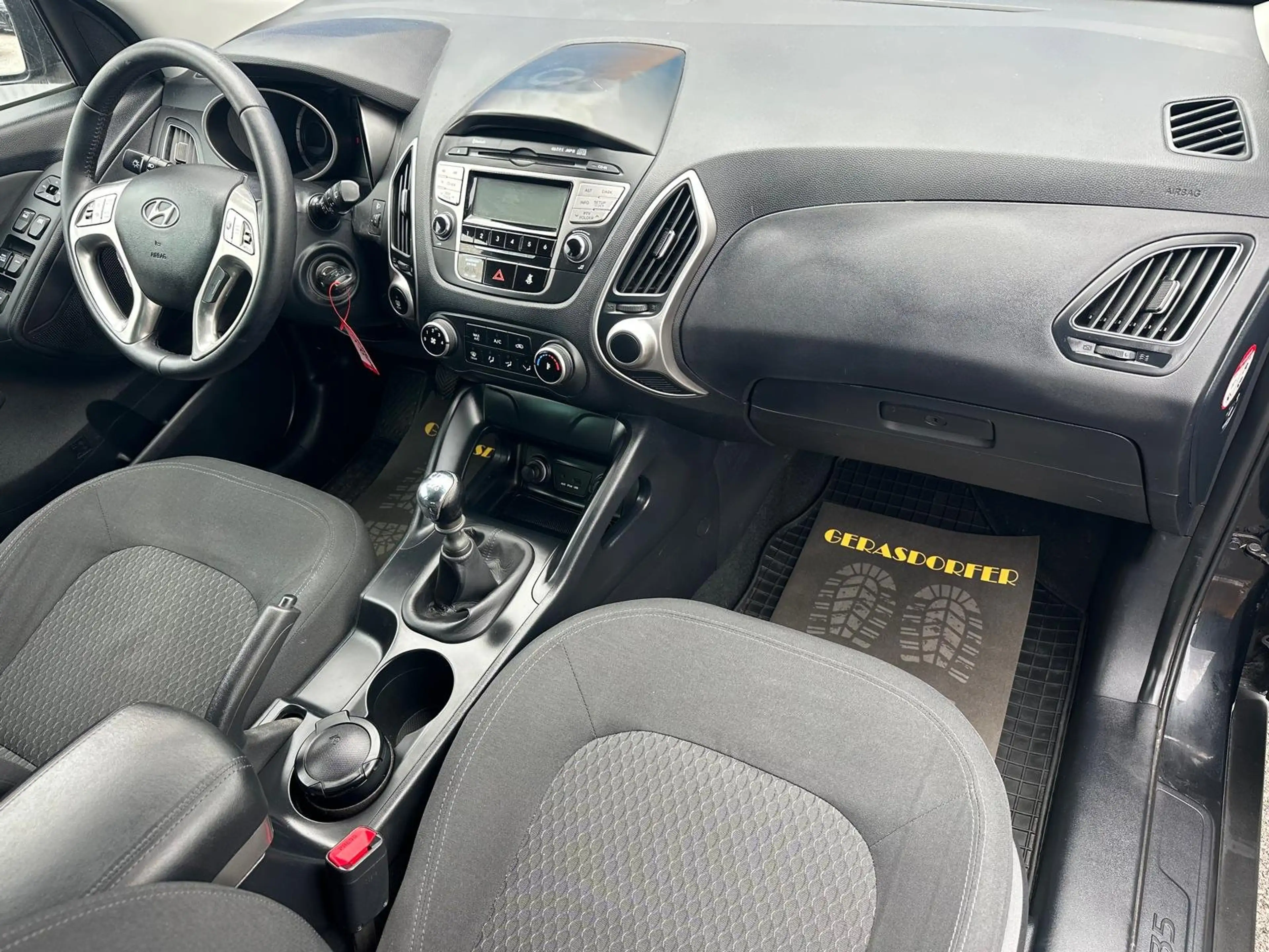 Hyundai iX35 2.0CRDI Comfort — photo 11