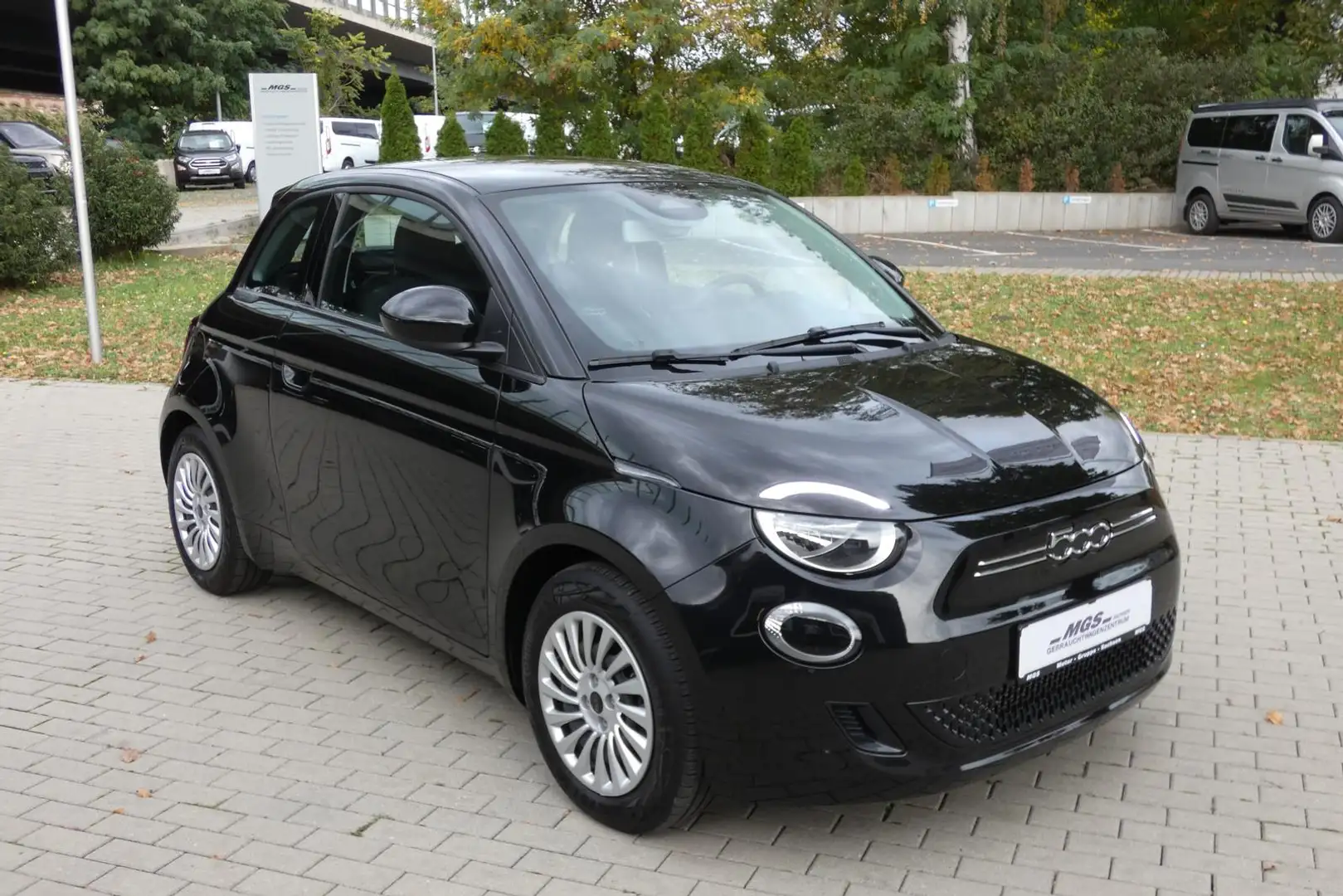 Fiat 500e Lim. 'Action' #VIRTUAL #PDC #KLIMA #KEYLESS Zwart - 2