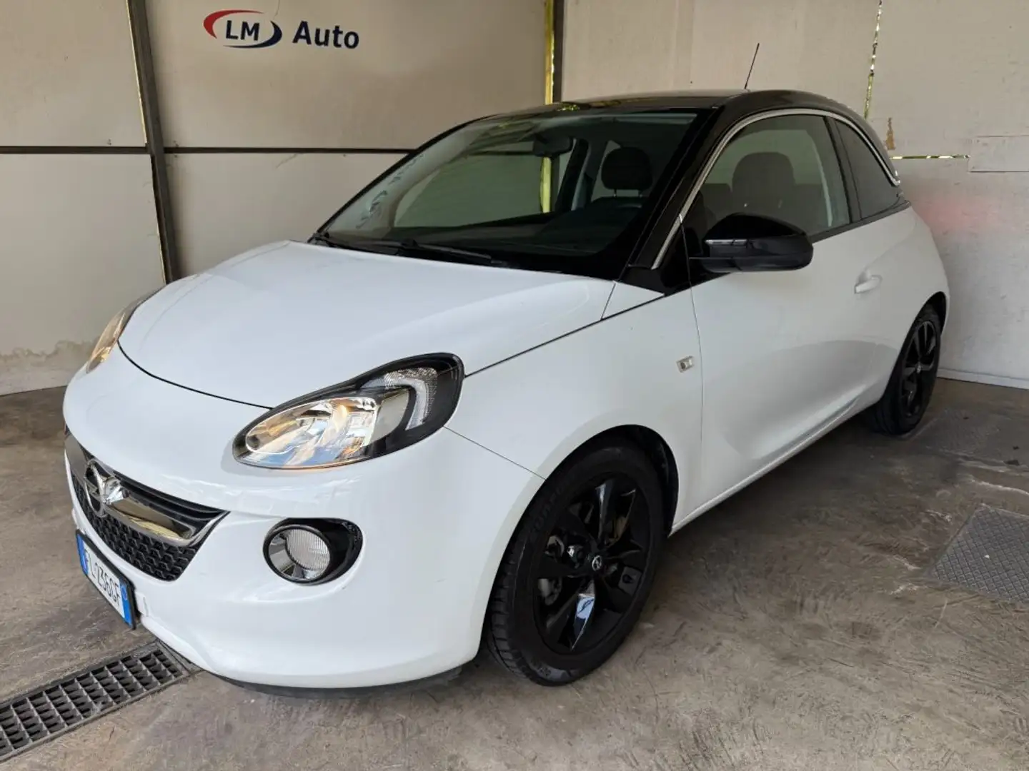 Opel Adam 1.4 87 CV Easytronic Black Jack Blanc - 1