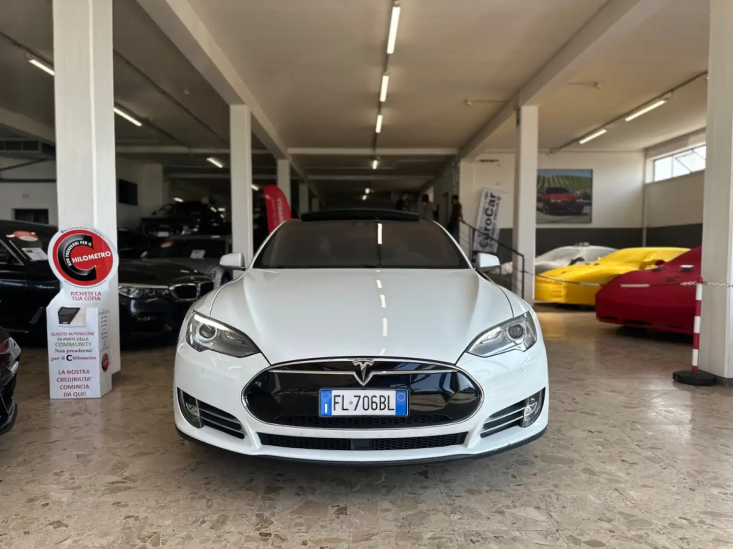 Tesla Model S Model S 85kWh Dual Motor Performance Fehér - 2