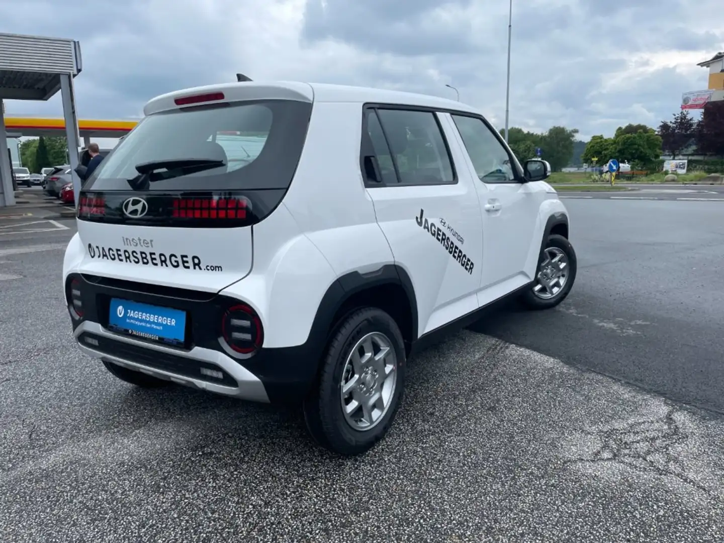 Hyundai Inster 42kWh Smart Line *TOP - AKTION* Weiß - 2