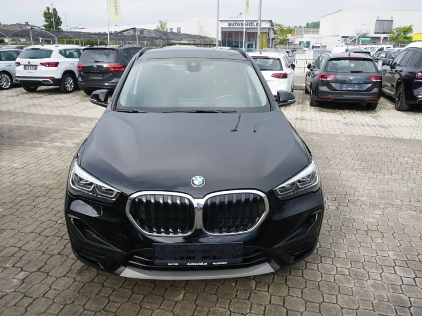 BMW X1 sDrive 18d *AHV+LED+NAVI* Schwarz - 2