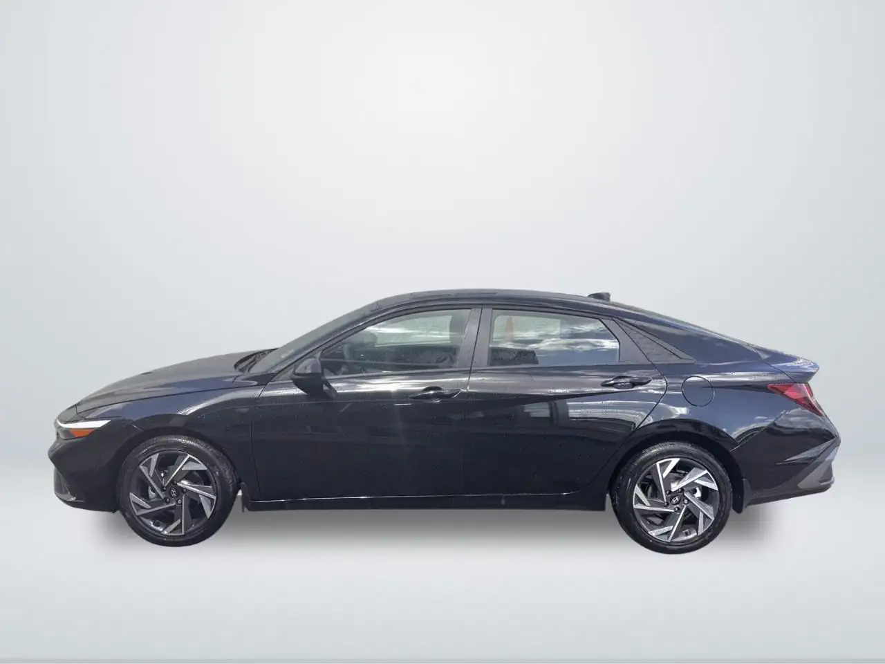 Hyundai ELANTRA снимка Hyundai ELANTRA