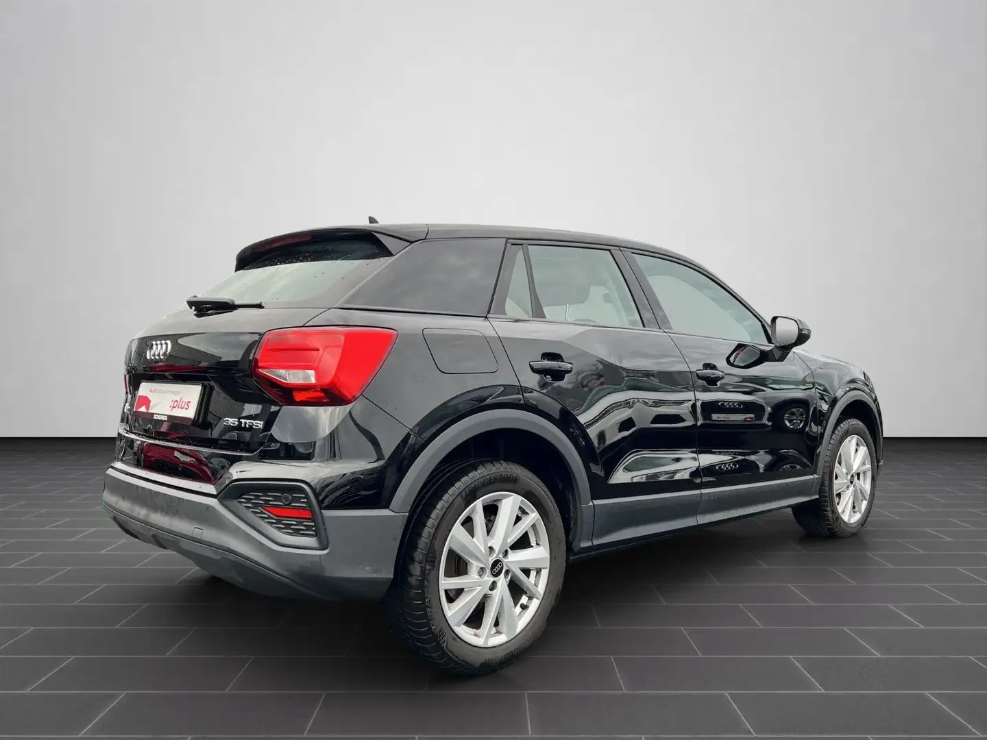 Audi Q2 35 TFSI S tronic NAVI KAM SPORTSITZ SHZ Schwarz - 2