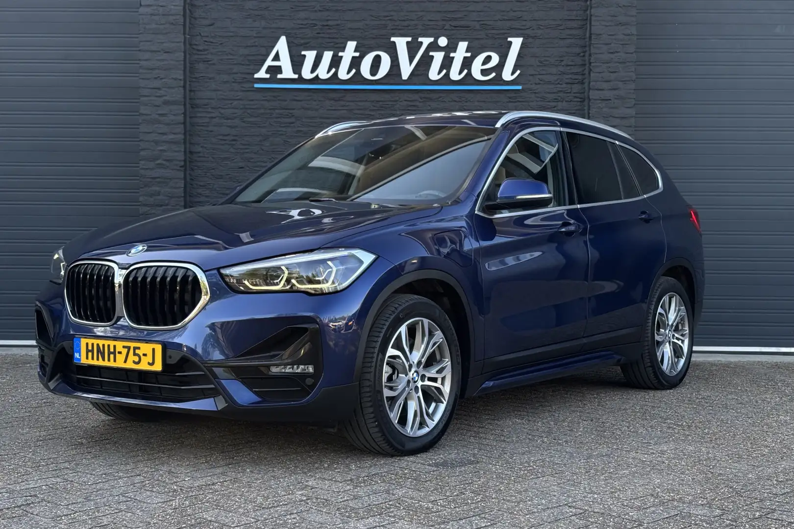 BMW X1 xDrive25e Sport Line | Panodak | Camera | Head-up Blauw - 1