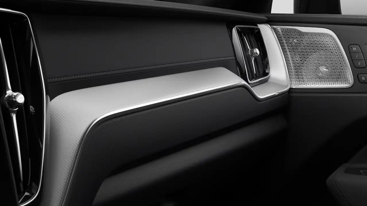 Volvo XC60 2026 — фото 13
